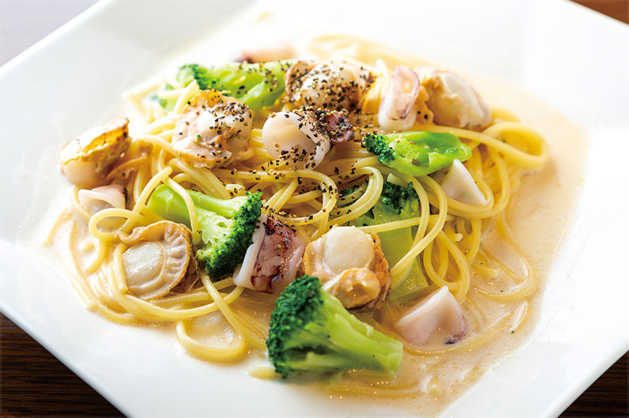 Cream Pasta with Seafood